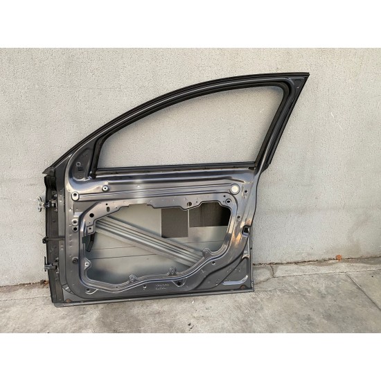 Usa dreapta fata VOLVO V50 2006 31335444 Usa dreapta fata VOLVO V50 2006 31335444