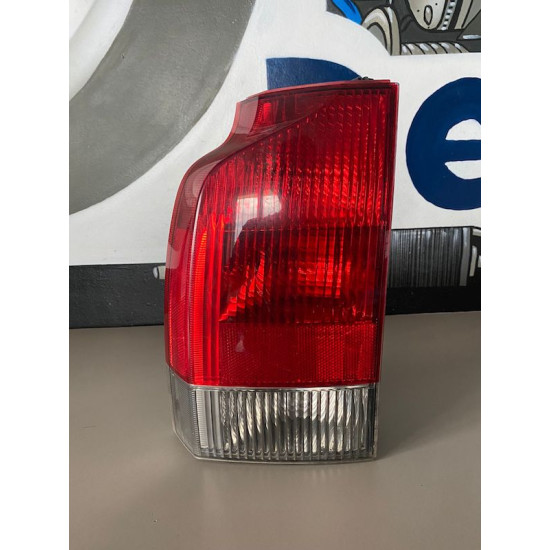 Left taillight Volvo V70 XC70 2000-2007 9154497 9154501 17253