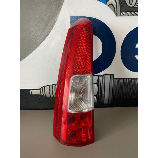 Left taillight Volvo V70 XC70 2004-2007 160985 9483688 30655374 17261