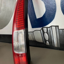 Left taillight Volvo V70 XC70 2004-2007 160985 9483688 30655374 17261