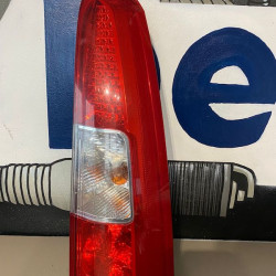 Right taillight Volvo V70 XC70 2004-2007 160986 9483689 30655375 17267