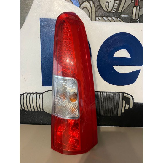 Right taillight Volvo V70 XC70 2004-2007 160986 9483689 30655375 17267