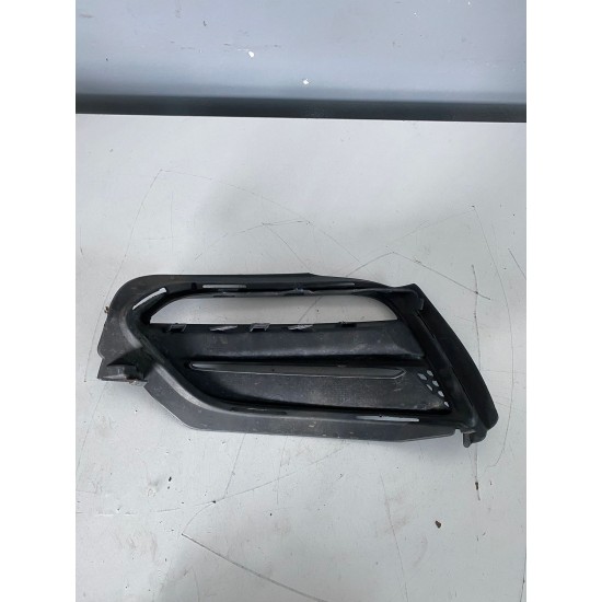 Grila bara fata dreapta VOLVO S60 V60 2011-2018 31383155