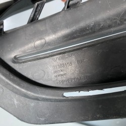 Grila bara fata dreapta VOLVO S60 V60 2011-2018 31383155