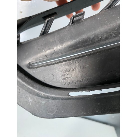 Grila bara fata dreapta VOLVO S60 V60 2011-2018 31383155