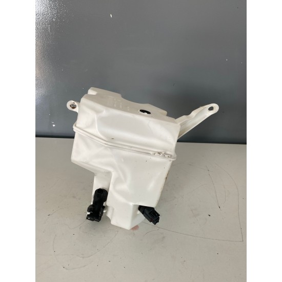 Water Tank Volvo S80 V70 XC70 30784233 30784234