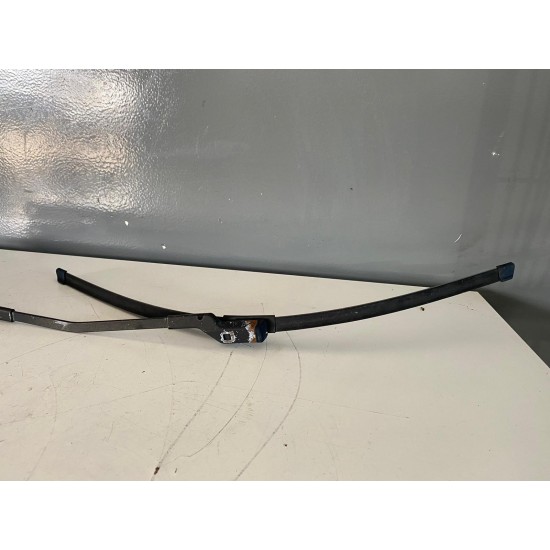 Brat stergator parbriz stanga fata VOLVO V70 2008-2013 30796035 31276002