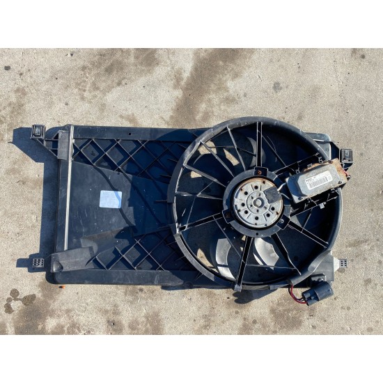 Ventilator electroventilator Volvo V50 C30 31261989 3M5H-8C607-RJ 