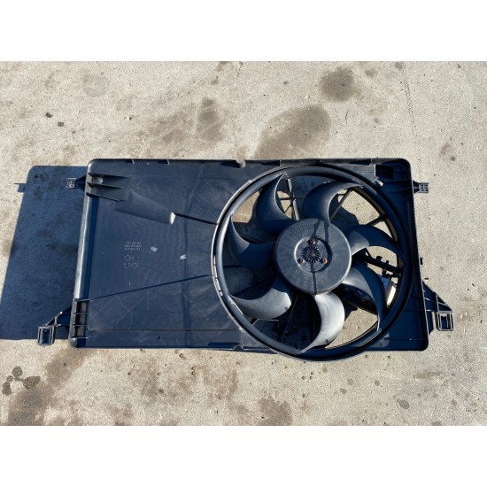 Ventilator electroventilator Volvo V50 C30 31261989 3M5H-8C607-RJ 