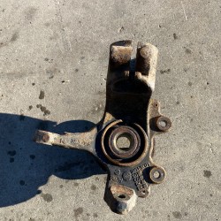 Front left steering knuckle VOLVO S40 V50 2008-2012 3M513K171 31212947