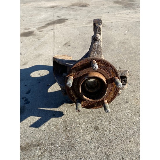 Front right steering knuckle VOLVO S40 V50 3M513K170 31212948 Front right steering knuckle VOLVO S40 V50 3M513K170 31212948