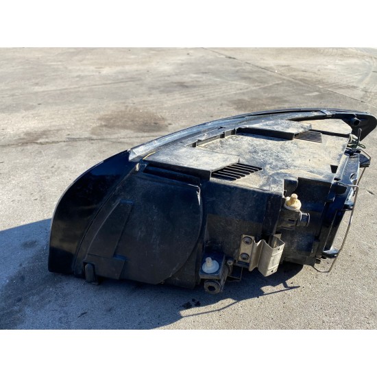 Far dreapta halogen VOLVO V50 2006 31335222
