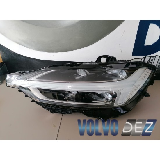 Far stanga LED VOLVO XC60 32133544