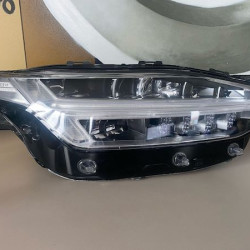 Far dreapta FULL LED VOLVO XC90 2015+ 31656990