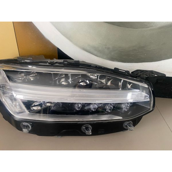 Far dreapta FULL LED VOLVO XC90 2015+ 31656990