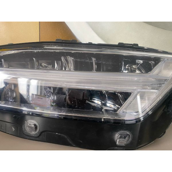 Left headlight FULL LED VOLVO XC90 2018+ 32228688