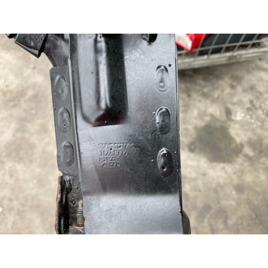 Radiator mounting VOLVO V60 D6 HYBRID 2014+ 31261932