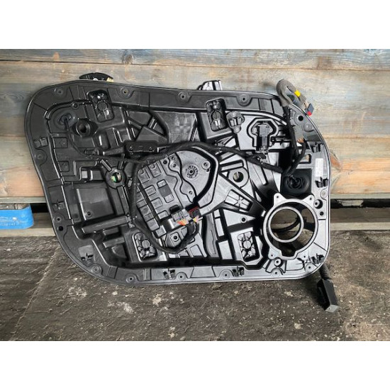 Macara usa fata stanga Volvo XC90 2015-2020 31349762 Macara usa fata stanga Volvo XC90 2015-2020 31349762