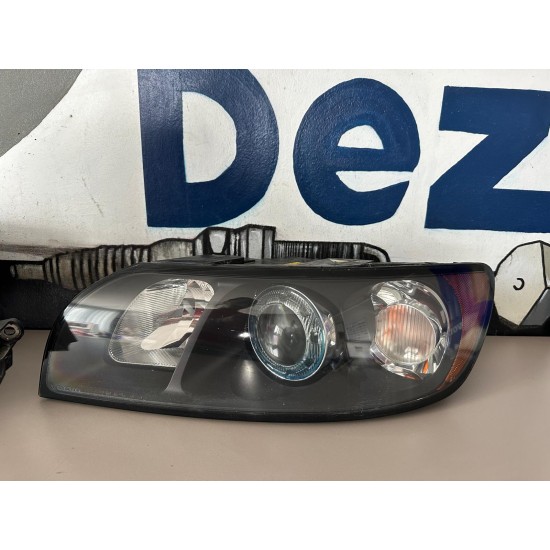 Left headlight xenon Volvo S40 2004-2007 30678902