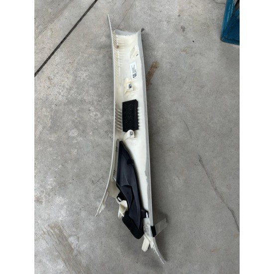 Right interior pillar Volvo S90 39835216