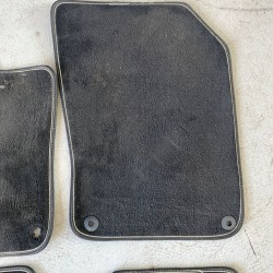 Set of mats textile with white seam VOLVO S90 V90 R-DESIGN 32216186 32216185