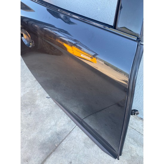 Usa Dreapta Spate Volvo XC60 2008-2017 30745504 31402418 Usa Dreapta Spate Volvo XC60 2008-2017 30745504 31402418