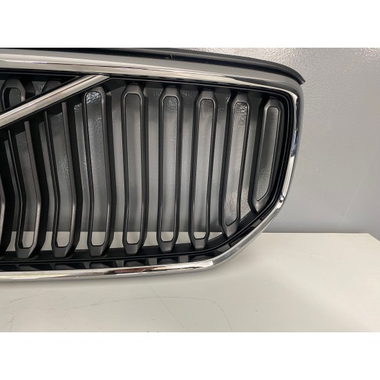 Grila bara fata VOLVO XC40 MOMENTUM 2022+ FACELIFT 32291476