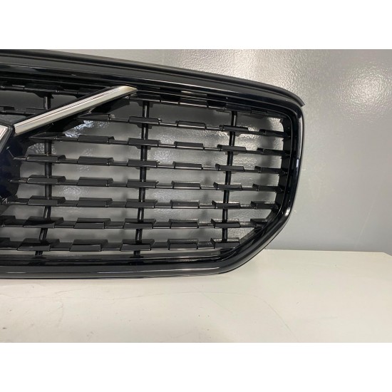 Grila bara fata R-Design Volvo XC40 2018-2022 31457346 31479416 31479421 31457343 31656582