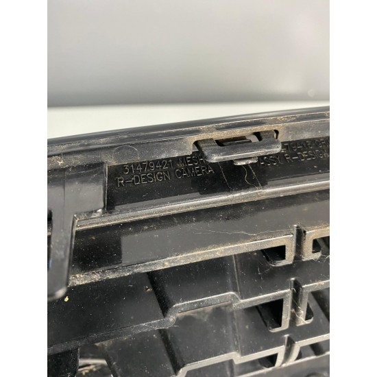 Grila bara fata R-Design Volvo XC40 2018-2022 31457346 31479416 31479421 31457343 31656582 Grila bara fata R-Design Volvo XC40 2018-2022 31457346 31479416 31479421 31457343 31656582