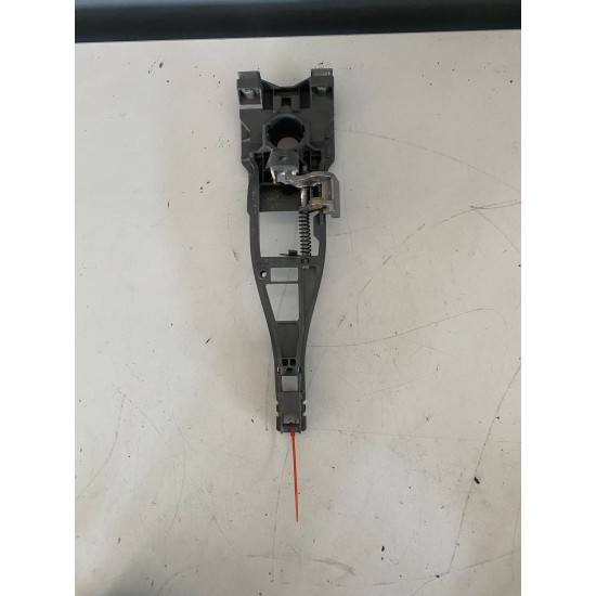 Handle bracket front left door VOLVO XC90 2003-2014 31253175