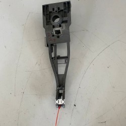 Handle bracket front left door VOLVO XC90 2003-2014 31253175