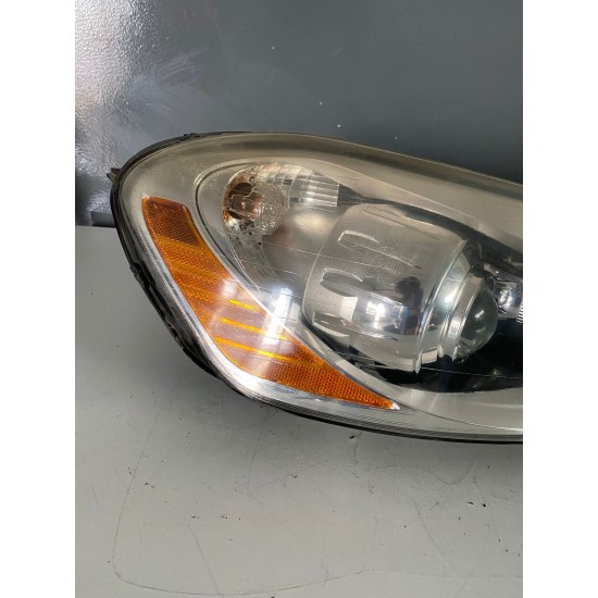 Far Dreapta Xenon Adaptiv Volvo XC60 2008-2017 30763136