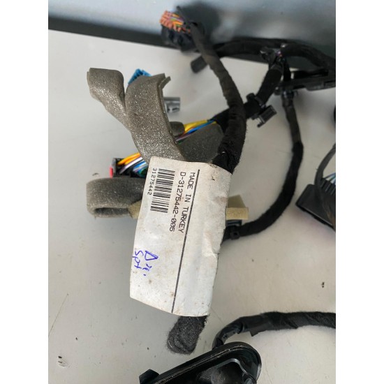 Sistem audio premium sound Volvo S60 V60 8676894 8676895 31409101 31409104 8676891