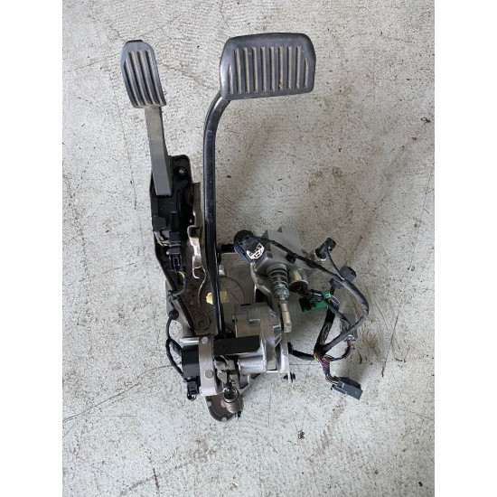 Pedala frana hybrid Volvo V60 2014-2018 31317447 31329062 31329058 32265546 Pedala frana hybrid Volvo V60 2014-2018 31317447 31329062 31329058 32265546