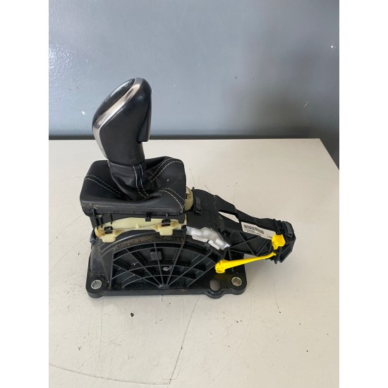 Schimbator de viteze automat Volvo V60 D6 HYBRID 2014+ 31367687 31367486 Schimbator de viteze automat Volvo V60 D6 HYBRID 2014+ 31367687 31367486