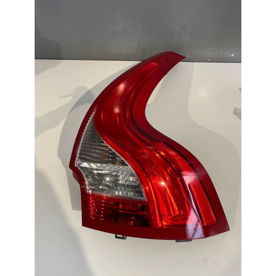 Right tailight Volvo XC60 2008-2017 31323035