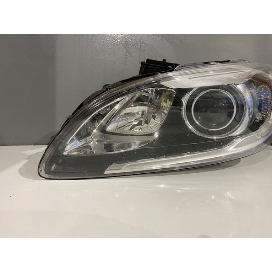 Left headlight with xenon Volvo S60 V60 2014-20178 31395902 31698818