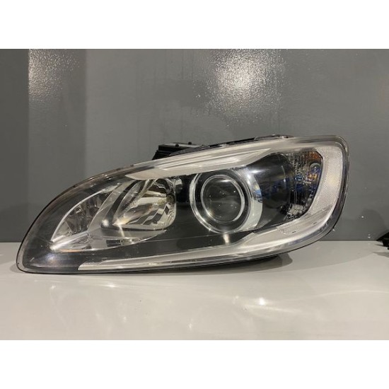 Left headlight with xenon Volvo S60 V60 2014-20178 31395902 31698818