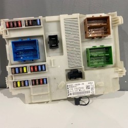 Fuse box Volvo V60 D6 HYBRID 2014-2018 30786848 31327994