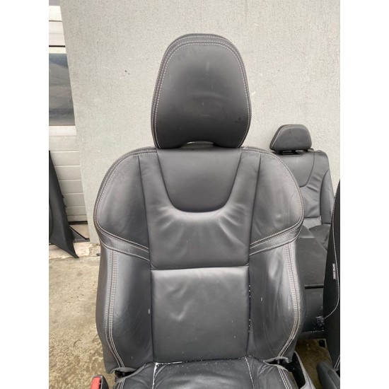Black leather sport interior VOLVO V60 D6 HYBRID 2014+ 