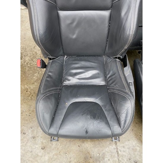 Black leather sport interior VOLVO V60 D6 HYBRID 2014+ 