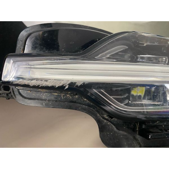 Far stanga fata FULL LED VOLVO S60 V60 2018+ 32314178