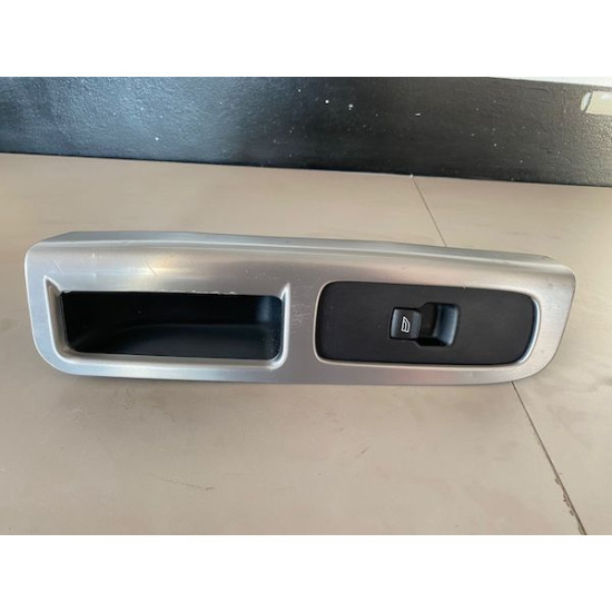 Ornament buton/comanda geam fata dreapta R Design VOLVO V50-S40 8663815