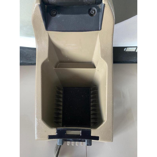 Armrest with rear heated seats VOLVO XC90