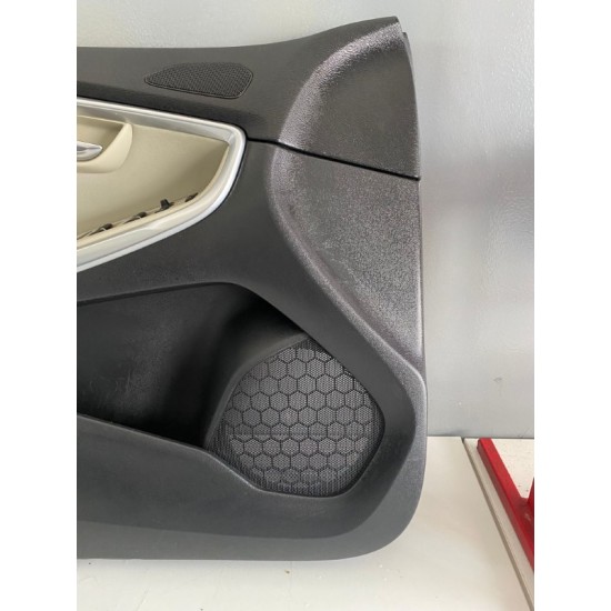 Fata de usa stanga fata Volvo V40 V40CC 2012-2019 1319932 39815586 Fata de usa stanga fata Volvo V40 V40CC 2012-2019 1319932 39815586