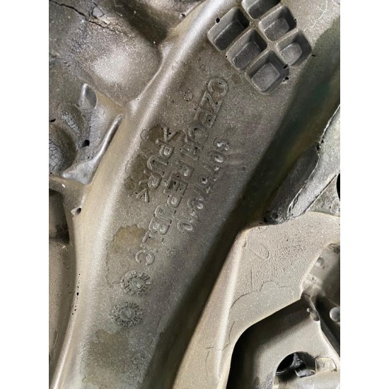 Capac motor 2.0 5 cilindri Volvo V40 2012-2019 30757910