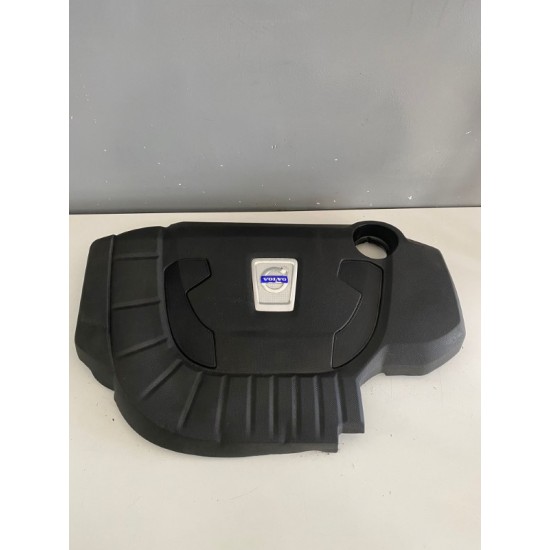 Capac motor 2.0 5 cilindri Volvo V40 2012-2019 30757910 Capac motor 2.0 5 cilindri Volvo V40 2012-2019 30757910