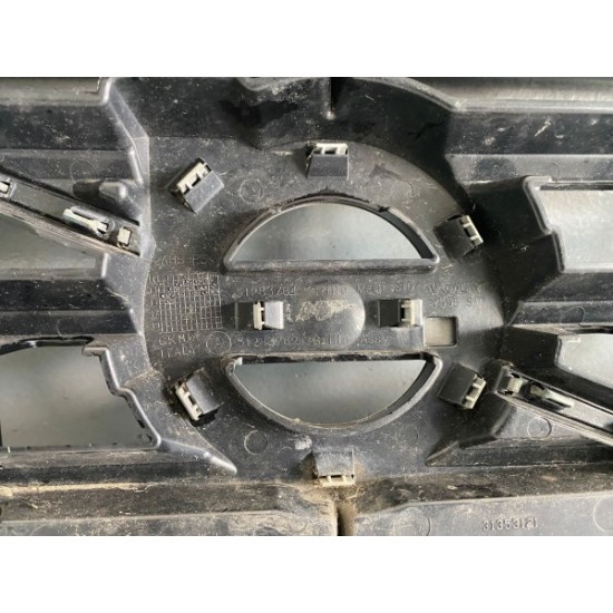 Grila bara fata VOLVO V40 2012-2018 31353121 31353120 31283764 31283762 