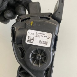 Pedala Acceleratie Volvo V40 2013-2015 31280595