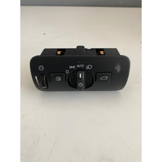 Comanda faruri VOLVO V40 30739424